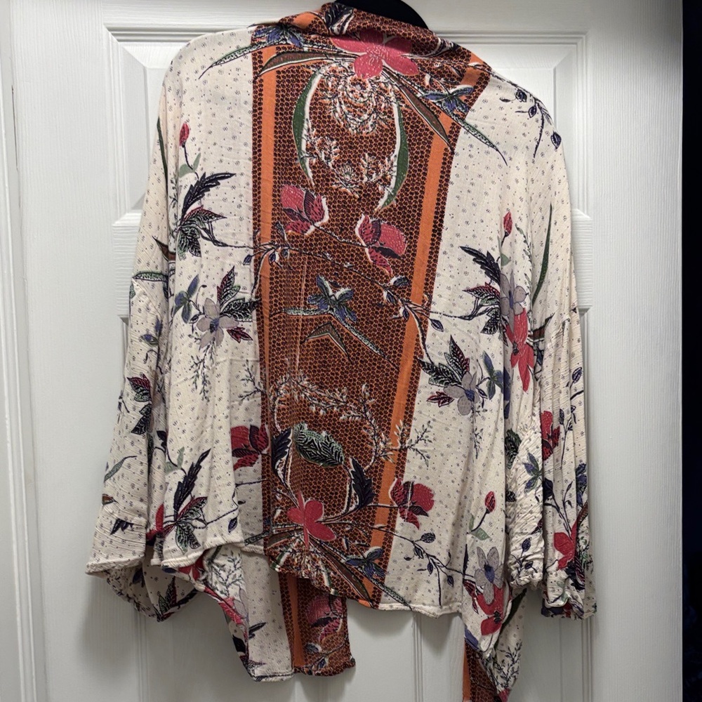 Angie Multicolor Floral Cardigan - Picture 3 of 3